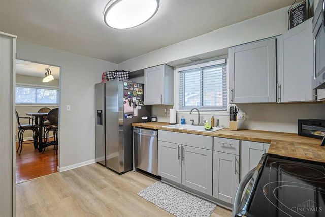 5045 Denison Drive, Fairfield, OH 45014