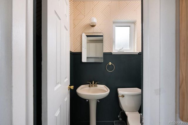 1540 S Bellaire Street, Denver, CO 80222