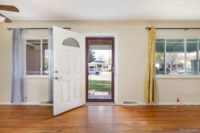 1540 S Bellaire Street, Denver, CO 80222