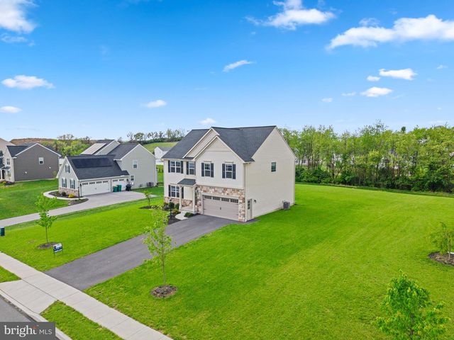875 ASHFIELD DRIVE, Carlisle, PA 17015