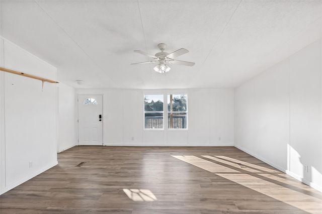 8283 Blue Fire Lane, Franklin, TX 77856