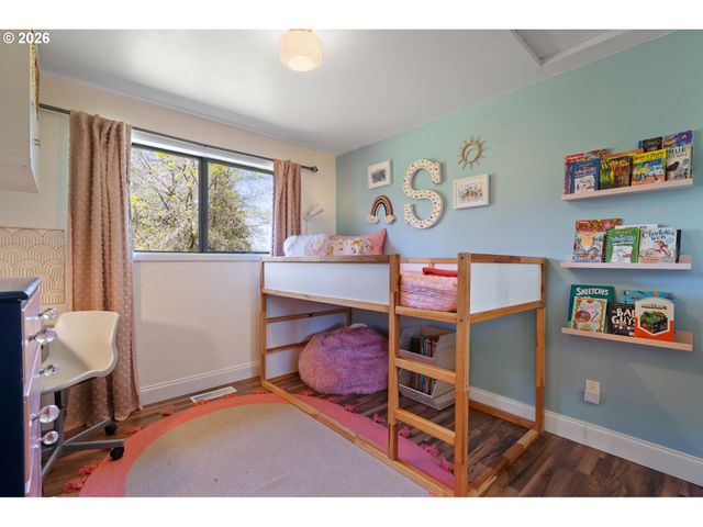 9815 Sw OMARA St, Tigard, OR 97223