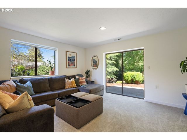 9815 Sw OMARA St, Tigard, OR 97223