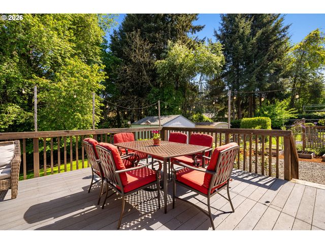 9815 Sw OMARA St, Tigard, OR 97223