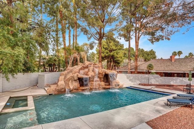 7 Larkside Court, Henderson, NV 89014