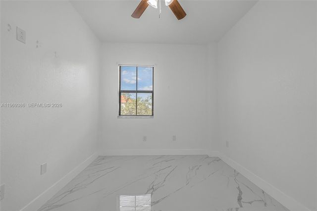 642 SE 37th PL, Homestead, FL 33033