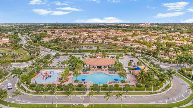 642 SE 37th PL, Homestead, FL 33033