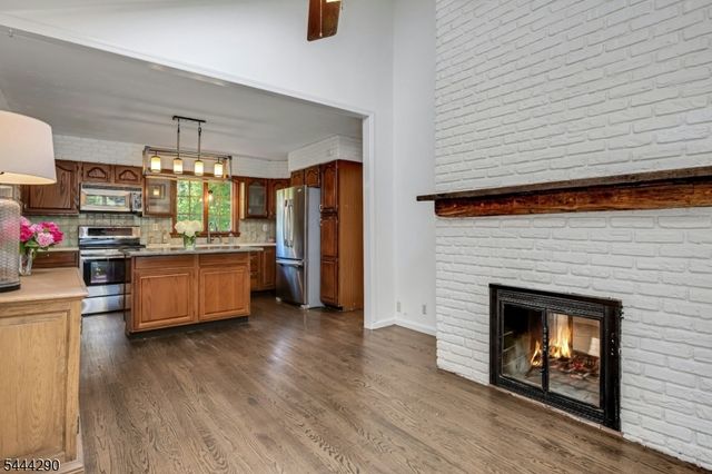 18 Yorke Rd, Mountain Lakes Boro, NJ 07046