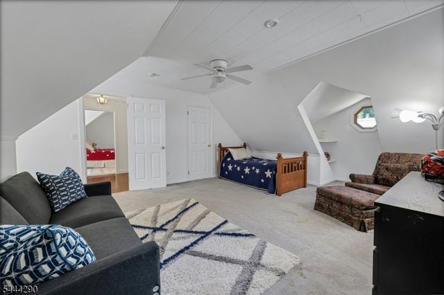 18 Yorke Rd, Mountain Lakes Boro, NJ 07046