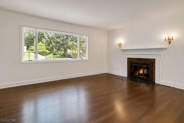 18 Yorke Rd, Mountain Lakes Boro, NJ 07046