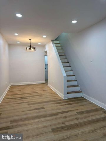 2086 E CLEMENTINE ST, Philadelphia, PA 19134