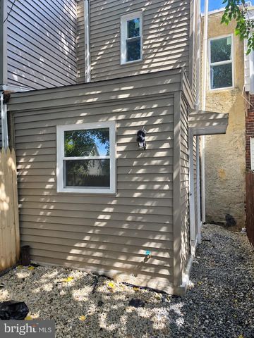 2086 E CLEMENTINE ST, Philadelphia, PA 19134