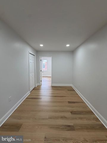 2086 E CLEMENTINE ST, Philadelphia, PA 19134