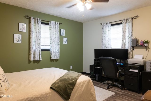 828 Parkway Boulevard, Elizabethton, TN 37643