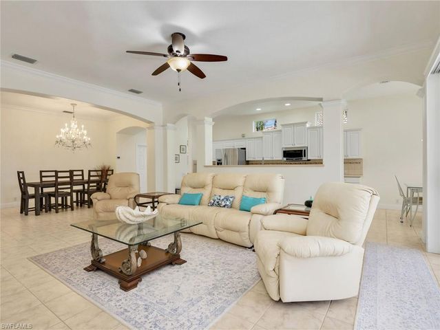 9640 Raven CT, Estero, FL 33928