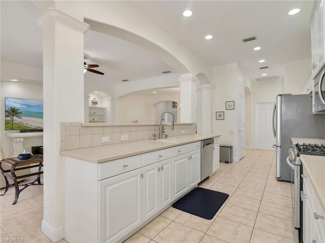 9640 Raven CT, Estero, FL 33928