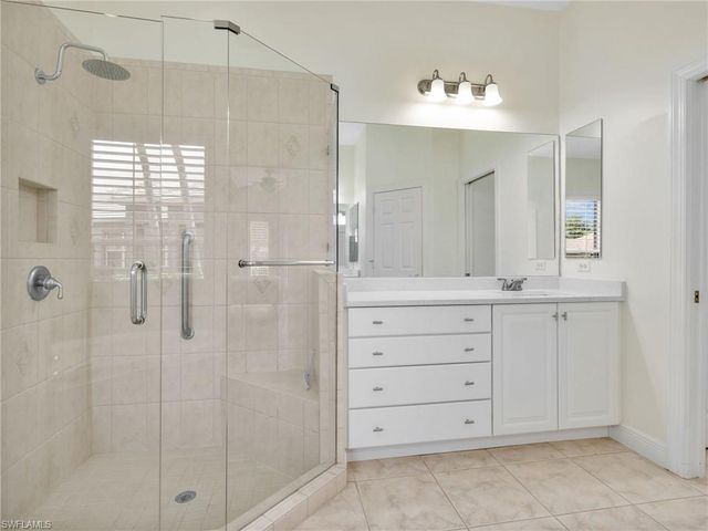 9640 Raven CT, Estero, FL 33928
