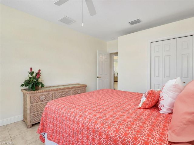 9640 Raven CT, Estero, FL 33928