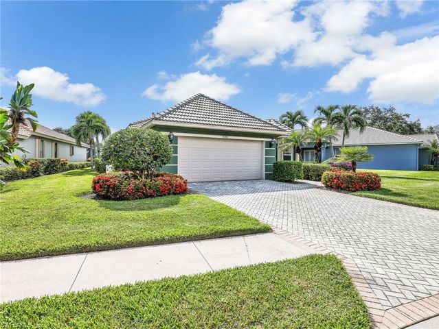 9640 Raven CT, Estero, FL 33928
