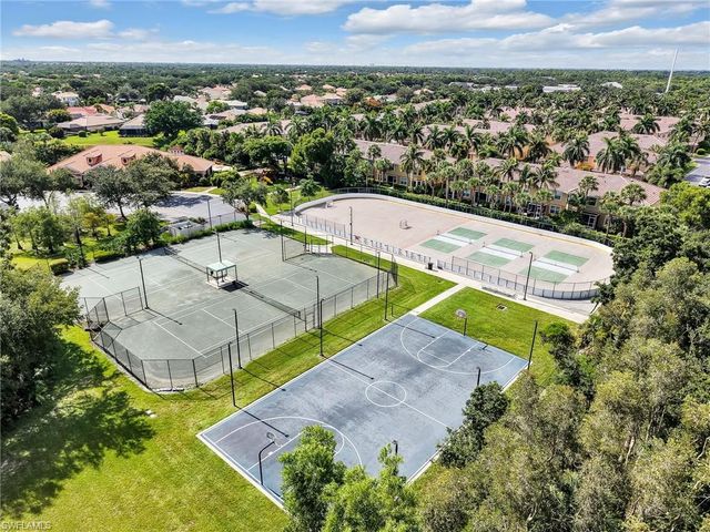 9640 Raven CT, Estero, FL 33928