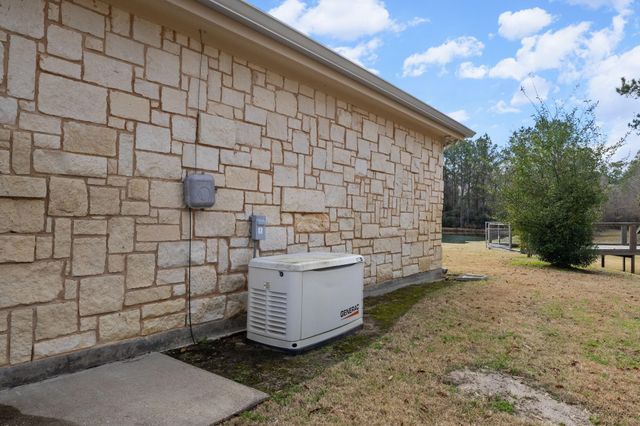 15866 Highway 326 N, Sour Lake, TX 77659