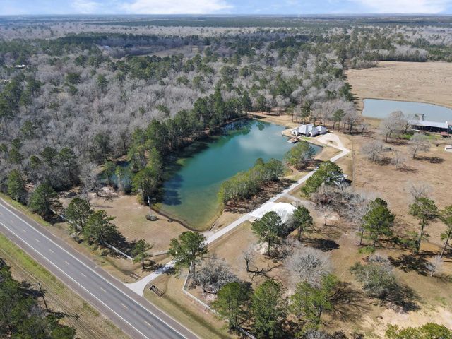 15866 Highway 326 N, Sour Lake, TX 77659