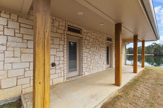 15866 Highway 326 N, Sour Lake, TX 77659