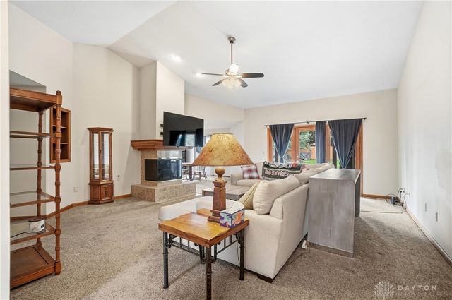 625 Lantana Court, Tipp City, OH 45371