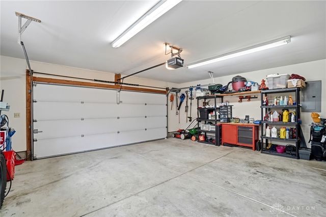 625 Lantana Court, Tipp City, OH 45371