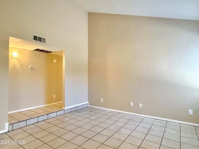 924 S HACIENDA Drive C, Tempe, AZ 85281
