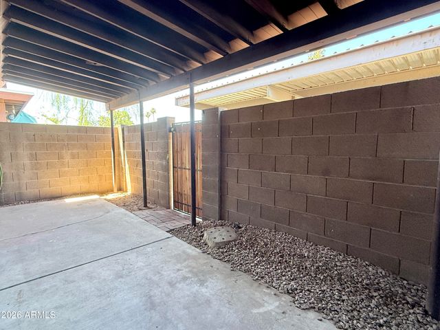 924 S HACIENDA Drive C, Tempe, AZ 85281