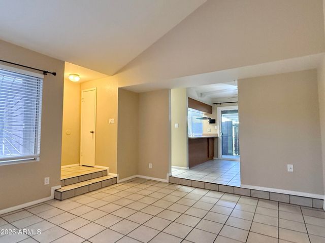 924 S HACIENDA Drive C, Tempe, AZ 85281