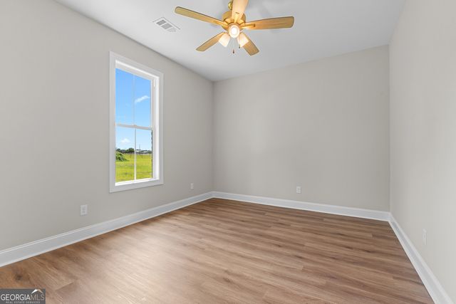 9 Honeysuckle Drive, Claxton, GA 30417