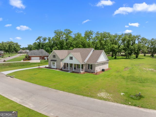 9 Honeysuckle Drive, Claxton, GA 30417