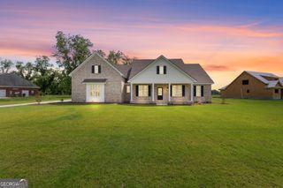 9 Honeysuckle Drive, Claxton, GA 30417