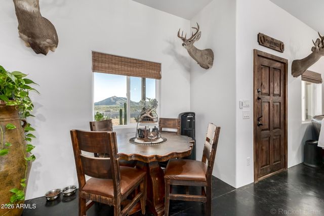 48148 N 16th Lane, New River, AZ 85087