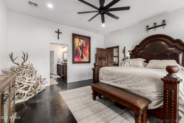 48148 N 16th Lane, New River, AZ 85087