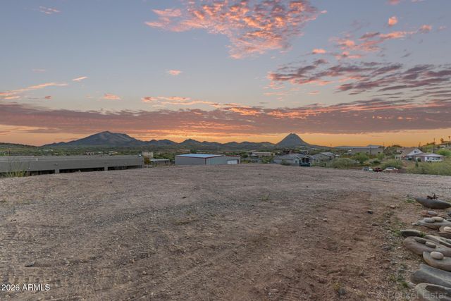 48148 N 16th Lane, New River, AZ 85087