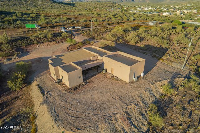 48148 N 16th Lane, New River, AZ 85087
