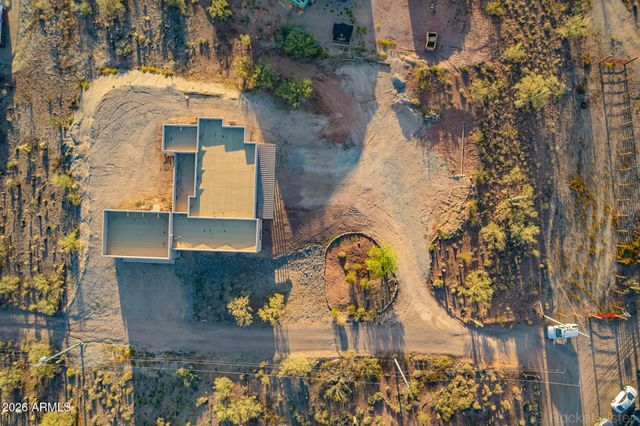 48148 N 16th Lane, New River, AZ 85087