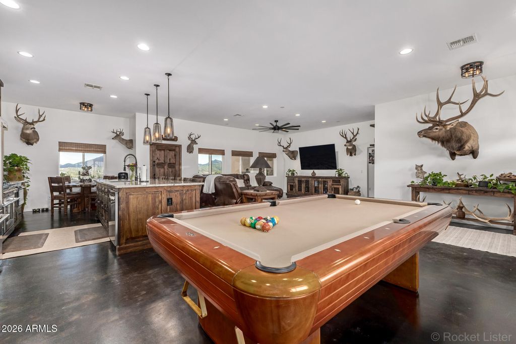 Image 12 of property listing at 48148 N 16th Lane, New River, AZ 85087