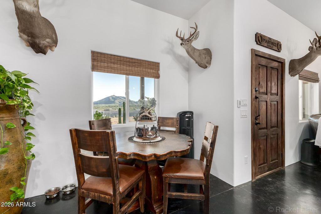 Image 15 of property listing at 48148 N 16th Lane, New River, AZ 85087