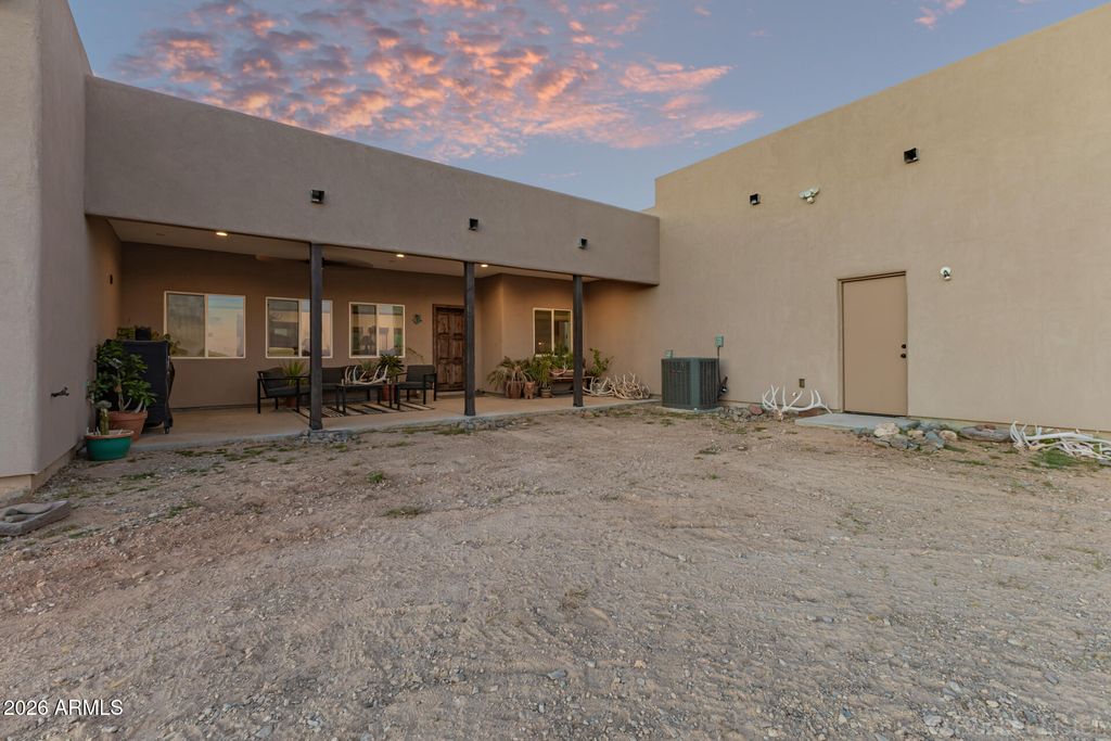 Image 30 of property listing at 48148 N 16th Lane, New River, AZ 85087