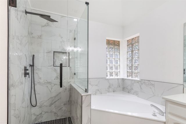633 Cardinal Ridge Road, Burleson, TX 76028