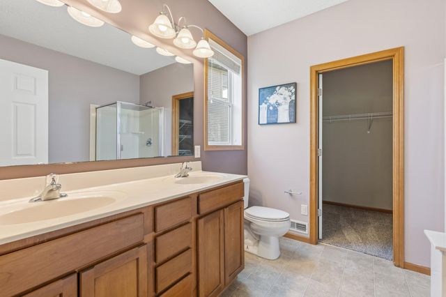 1767 Fescue Court, Shakopee, MN 55379