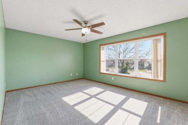 1767 Fescue Court, Shakopee, MN 55379