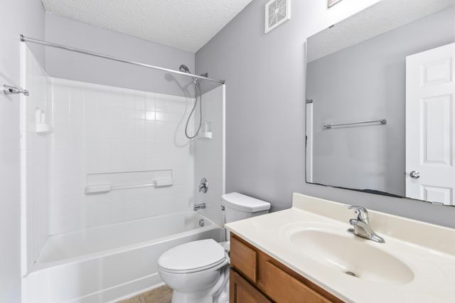 1767 Fescue Court, Shakopee, MN 55379