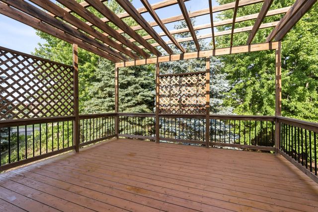 1767 Fescue Court, Shakopee, MN 55379