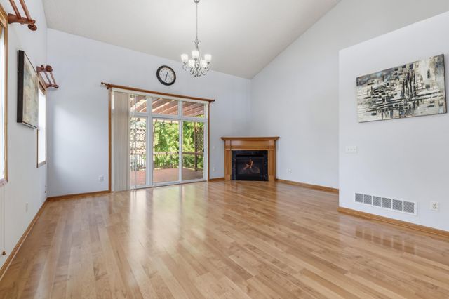 1767 Fescue Court, Shakopee, MN 55379