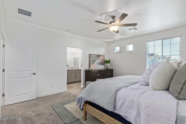 3230 E Thomas Road Unit 124, Mesa, AZ 85213